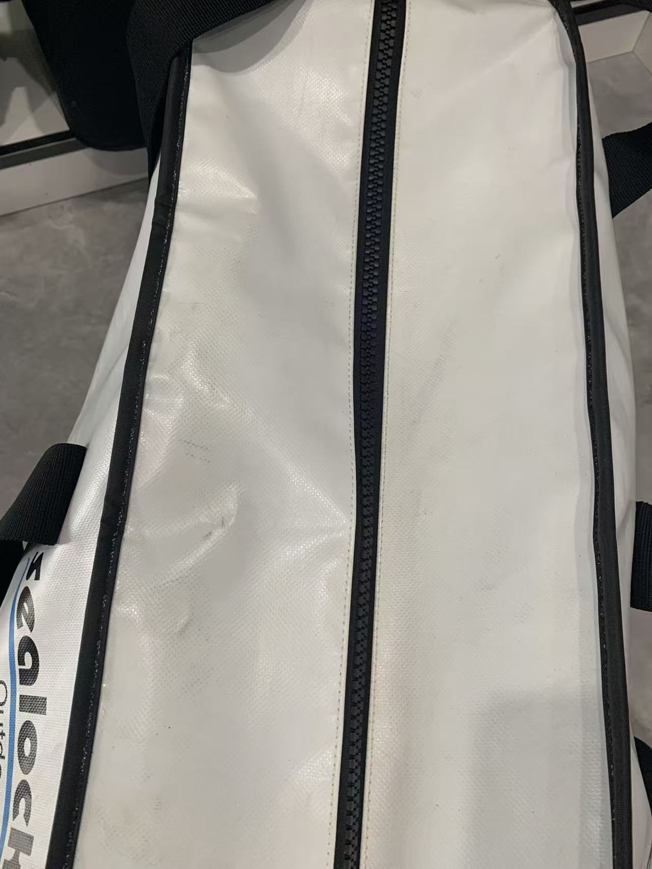 Hermetic Zipper Seal Structure